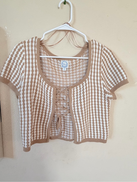 Francesca's Collections Sweaters - Francescas Lace-Up Cropped Knit Cardigan - Beige & White